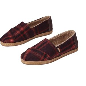 Toms Alpargata Leather
Wrap
Barn Red Earthy
Plaid/Faux Shearling, New With Box